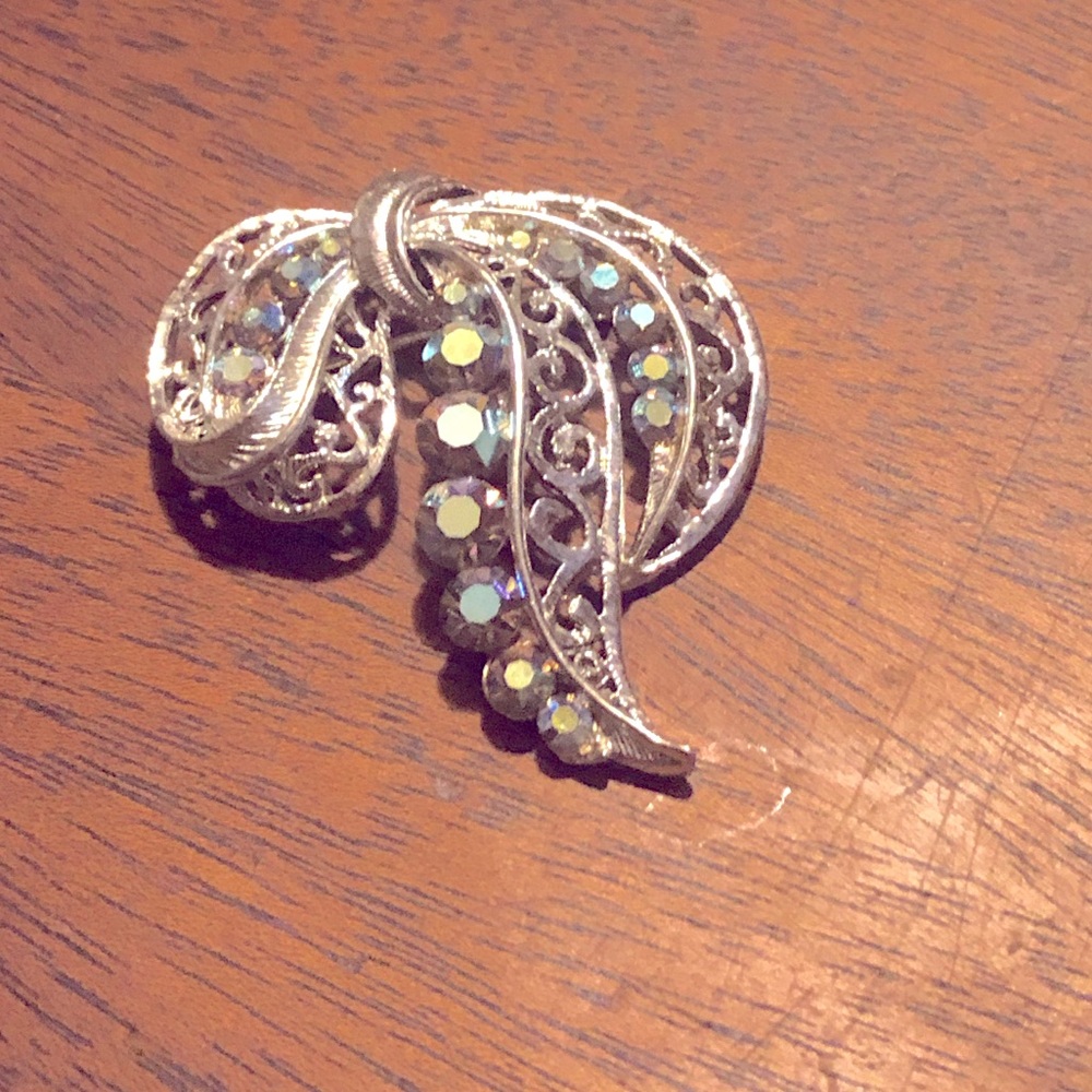 Antique Brooch Rainbow Crystal - Picture 5 of 7